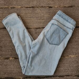 Light skinny jeans
